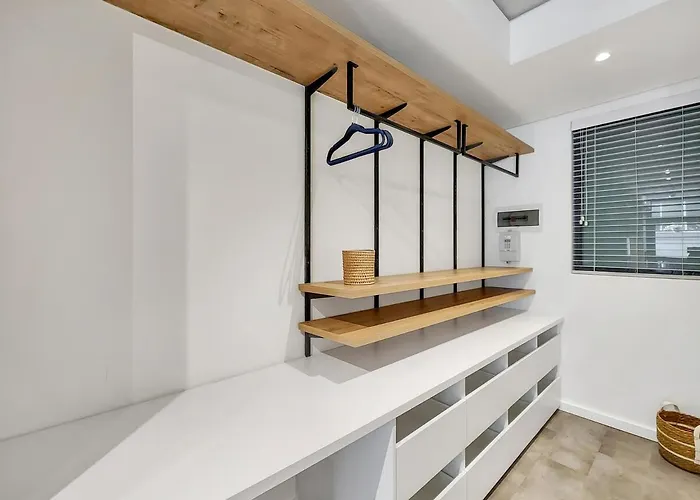 Seaside, Modern Luxury Apartment