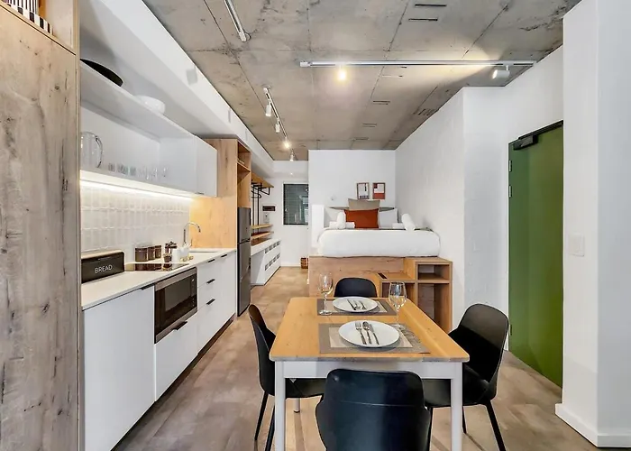 Seaside, Modern Luxury Apartment